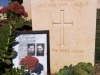 crombs-grave